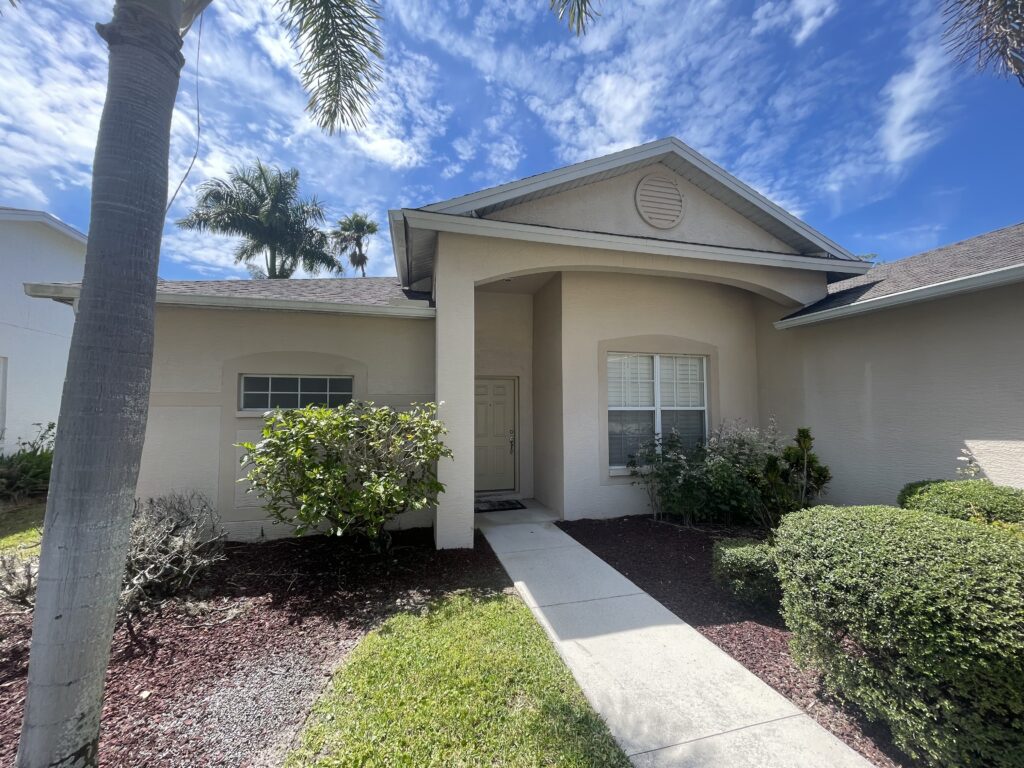 21188 Braxfield Loop – Estero, FL | 3 Bed | 2 Bath | 2 Car Garage | 1,955 Sq. Ft.